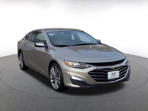 Used 2024 Chevrolet Malibu LT image 3
