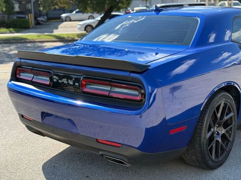 Used 2018 Dodge Challenger R/T Scat Pack image 25