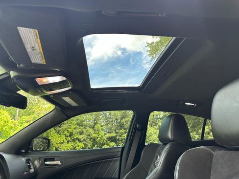 Used 2020 Dodge Charger Scat Pack RWD image 15