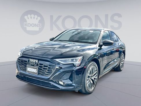 Used 2024 Audi Q8 e-tron Premium Plus image 1