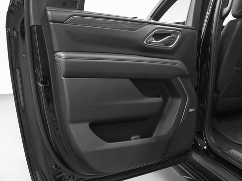 Used 2023 GMC Yukon XL SLT image 59