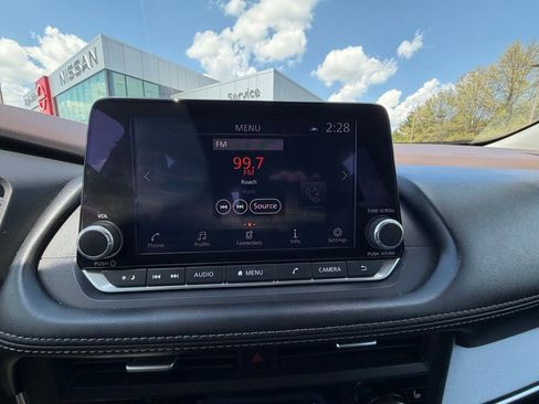 Certified 2023 Nissan Rogue SV w/ SV Premium B Package AWD/4WD image 10