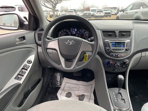 Used 2017 Hyundai Accent SE image 12