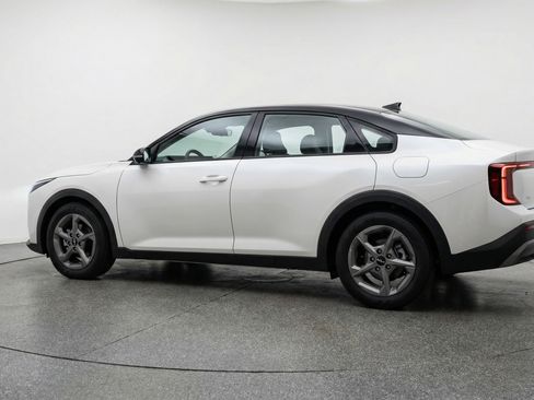 Used 2025 Kia K4 FWD image 6