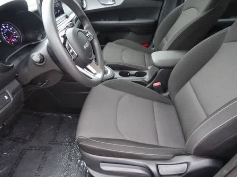 Used 2024 Kia Forte LXS FWD image 6