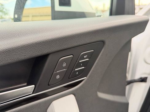 Used 2020 Audi Q5 e Premium Plus AWD/4WD image 18