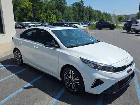 Used 2024 Kia Forte GT-Line w/ GT-Line Premium Package FWD image 11