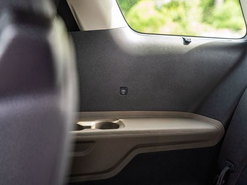 New 2026 Kia Carnival EX FWD image 15