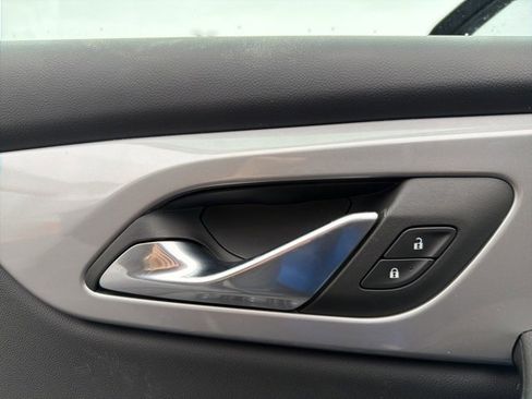 Used 2024 Chevrolet Blazer LT w/ Convenience Package image 18