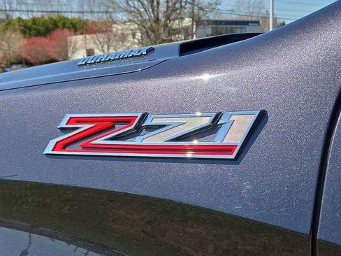 Used 2022 Chevrolet Silverado 1500 LTZ AWD/4WD image 32
