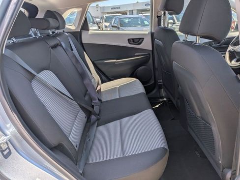 Used 2020 Hyundai Kona SE FWD image 18