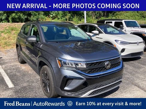 Used 2023 Volkswagen Taos S FWD image 1