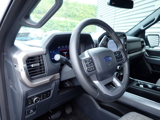Certified 2025 Ford F150 XLT w/ Equipment Group 302A MID AWD/4WD image 17