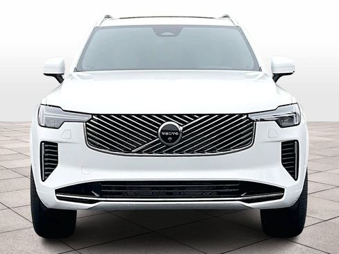 New 2026 Volvo XC90 B6 Plus w/ Protection Package Premier image 5