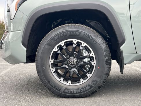New 2026 Toyota Tundra SR5 image 7