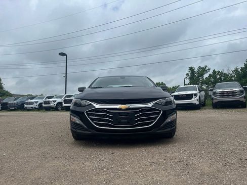 Used 2022 Chevrolet Malibu LT FWD image 4