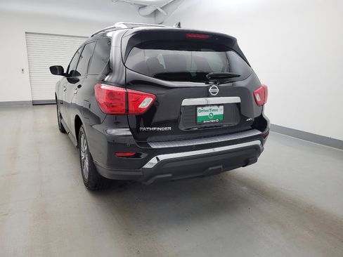 Used 2020 Nissan Pathfinder S AWD/4WD image 6