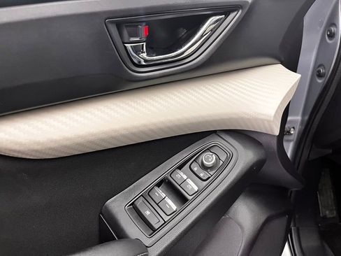 Used 2020 Subaru Ascent Premium w/ Convenience Package image 18