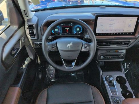 Certified 2025 Ford Bronco Sport Outer Banks AWD/4WD image 16