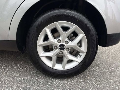 Used 2023 Kia Soul LX w/ Option Group 015 FWD image 12