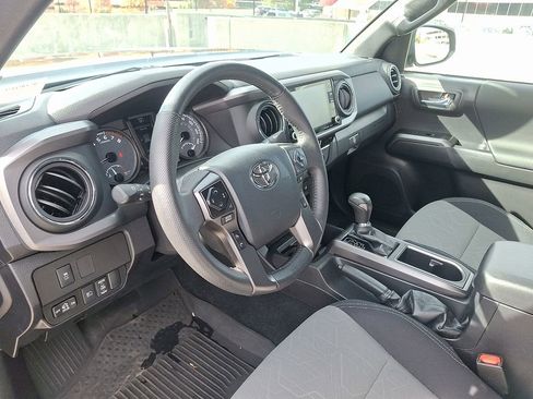 Used 2023 Toyota Tacoma TRD Off-Road image 4