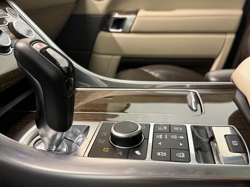 Used 2017 Land Rover Range Rover Sport Supercharged image 29