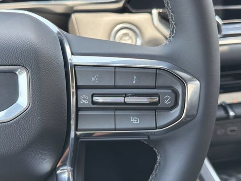 New 2026 GMC Canyon Elevation RWD image 9