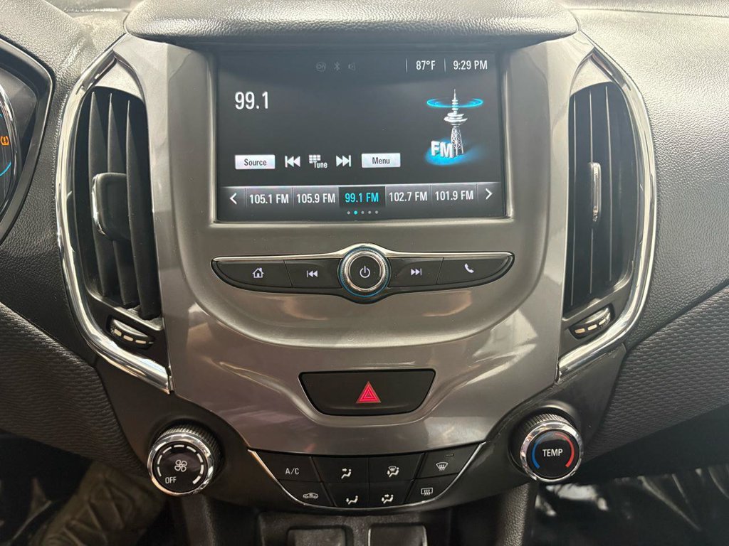 Used 2016 Chevrolet Cruze LT FWD image 30