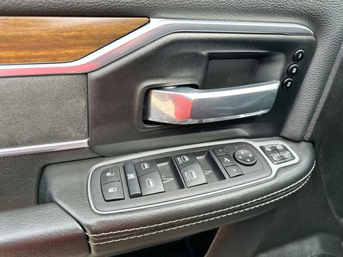 Used 2024 RAM 3500 Laramie image 13