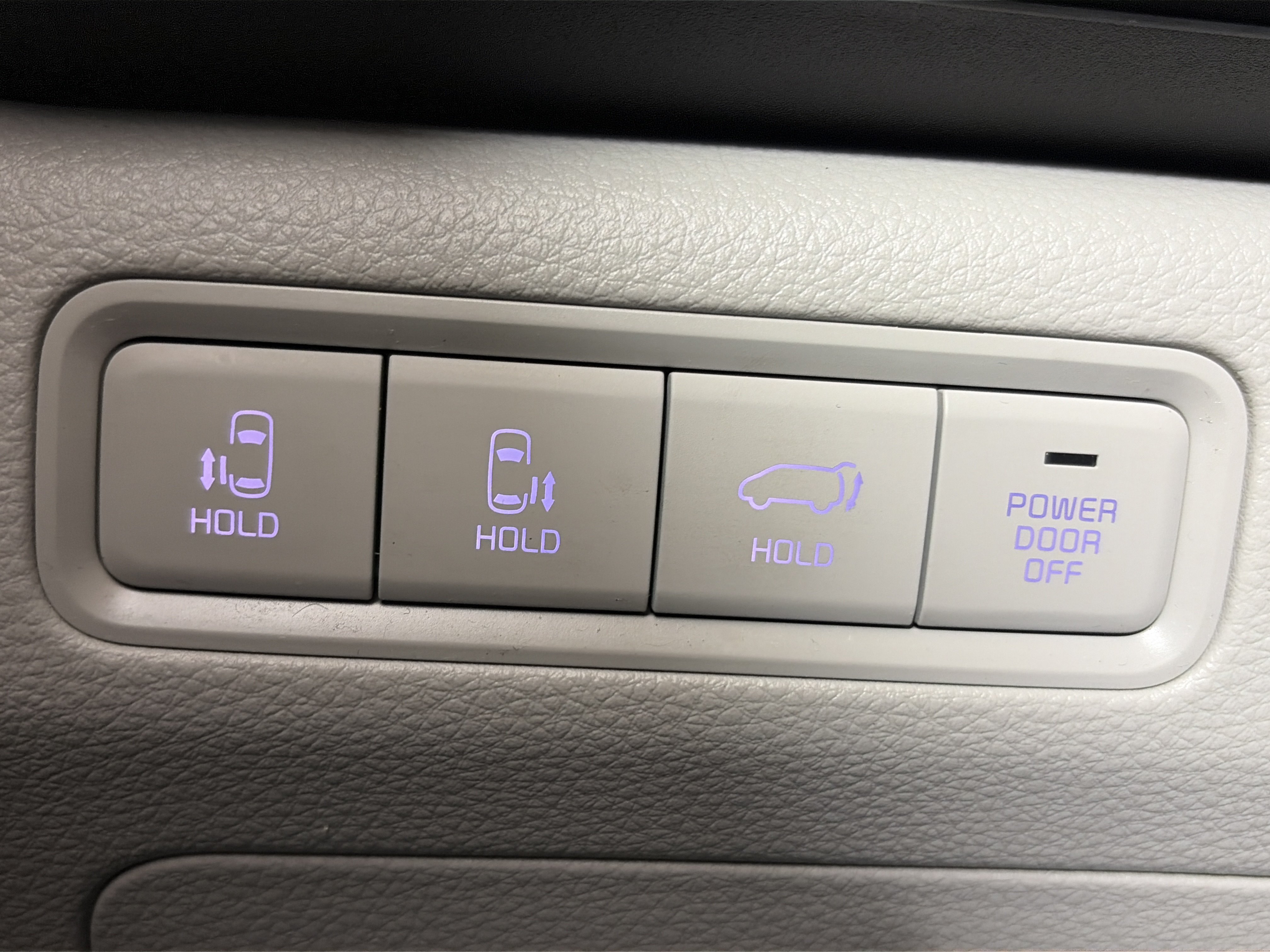 Certified 2024 Kia Carnival SX FWD image 42