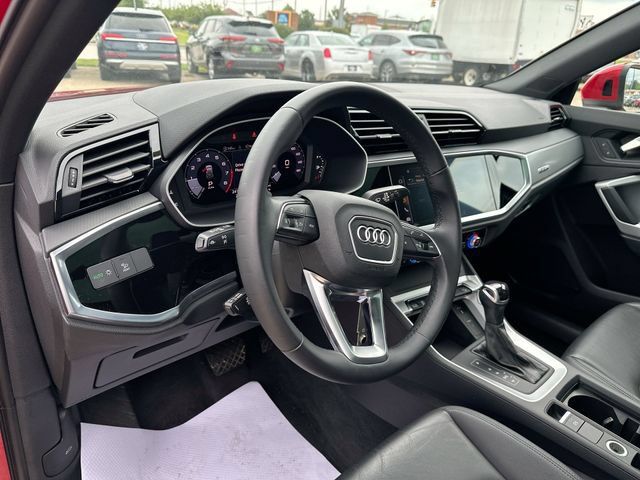 Used 2023 Audi Q3 2.0T Premium w/ 19" Wheel Package AWD/4WD image 12