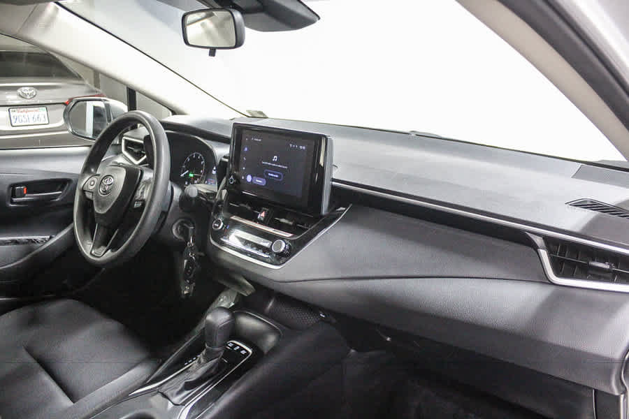 Used 2024 Toyota Corolla LE FWD image 17
