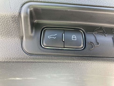 Used 2025 Ford Explorer ST-Line w/ Premium Package image 16