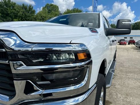 Used 2025 RAM 2500 Big Horn AWD/4WD image 48