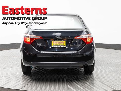 Used 2016 Toyota Corolla LE FWD image 6
