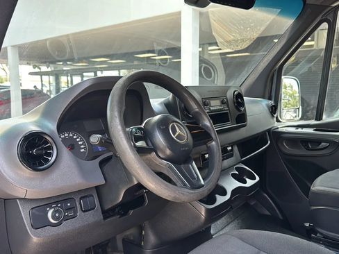 Used 2019 Mercedes-Benz Sprinter 170 image 15