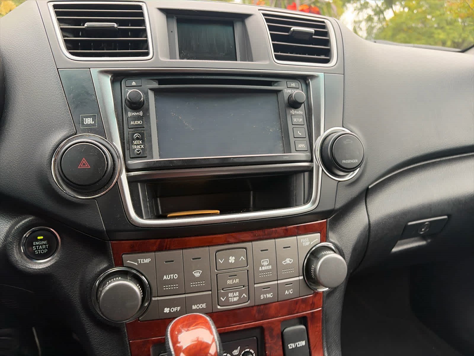 Used 2013 Toyota Highlander Limited AWD/4WD image 7