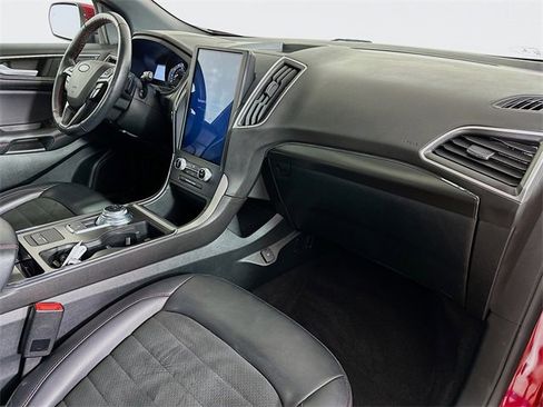 Used 2022 Ford Edge ST-Line w/ Class II Trailer Tow Package image 33