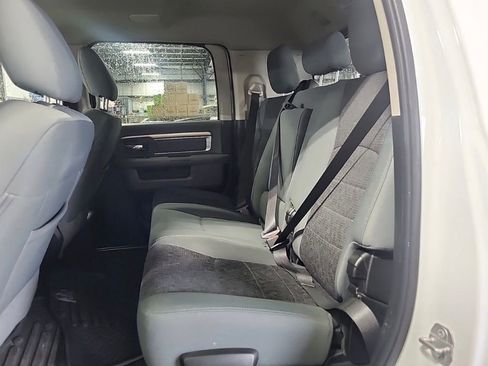 Used 2018 RAM 2500 Big Horn w/ Harvest Edition AWD/4WD image 5
