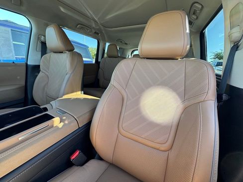 Certified 2026 INFINITI QX80 Luxe w/ Cargo Package image 18