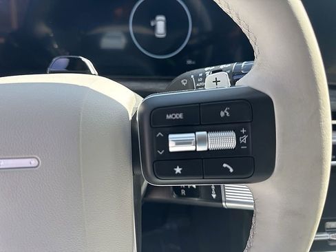 Used 2026 Hyundai Santa Fe Limited image 9