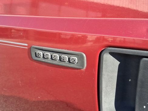 Used 2004 Ford Excursion XLT image 8