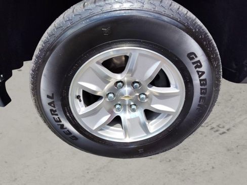 Used 2018 Chevrolet Silverado 1500 LT w/ All Star Edition AWD/4WD image 9