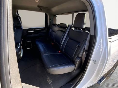 Used 2024 GMC Sierra 2500 SLT w/ SLT Premium Package image 15