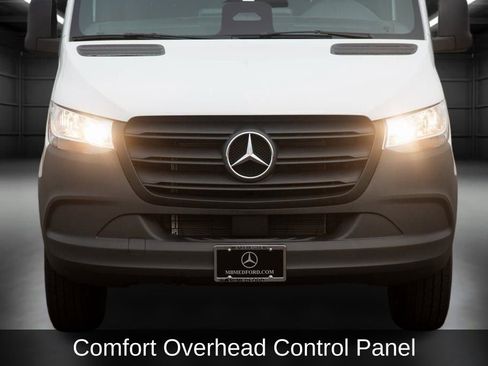 Used 2025 Mercedes-Benz Sprinter 2500 image 16