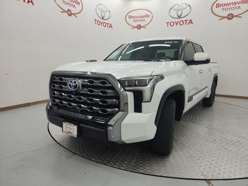 Used 2024 Toyota Tundra Platinum AWD/4WD image 2