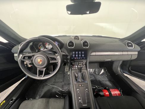 Certified 2025 Porsche 718 Cayman GT4 RS RWD image 13
