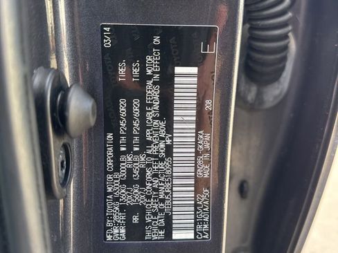 Used 2014 Toyota 4Runner Limited AWD/4WD image 18