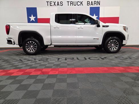 Used 2021 GMC Sierra 1500 AT4 w/ AT4 Premium Package AWD/4WD image 13