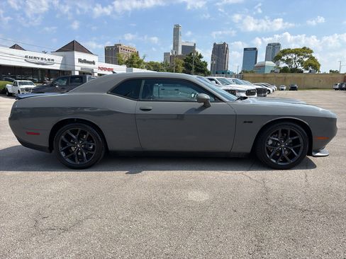 Used 2023 Dodge Challenger R/T w/ Blacktop Package RWD image 4